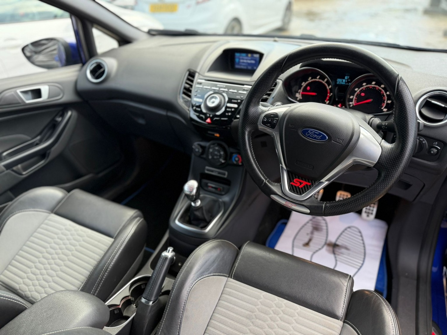 Used Ford Fiesta 2014 for sale - 76553975: Photo 3