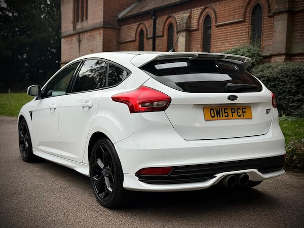 Used Ford Focus 2015 for sale - 76286990: Photo 4