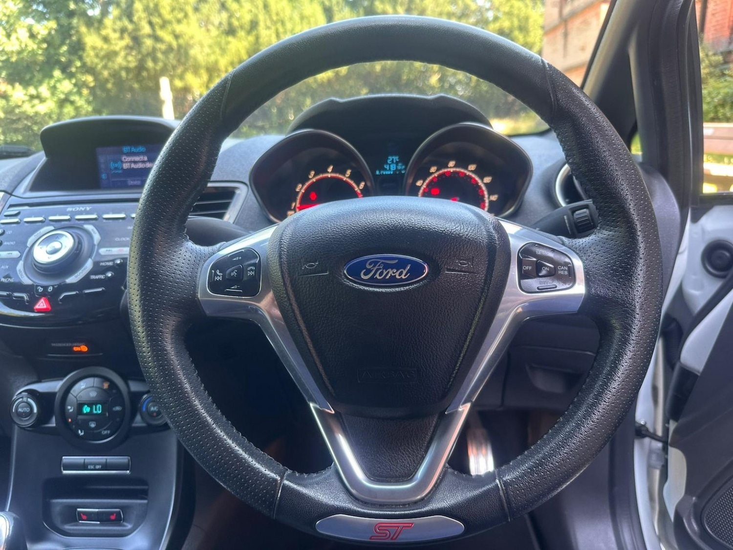 Used Ford Fiesta 2014 for sale - 76347212: Photo 8