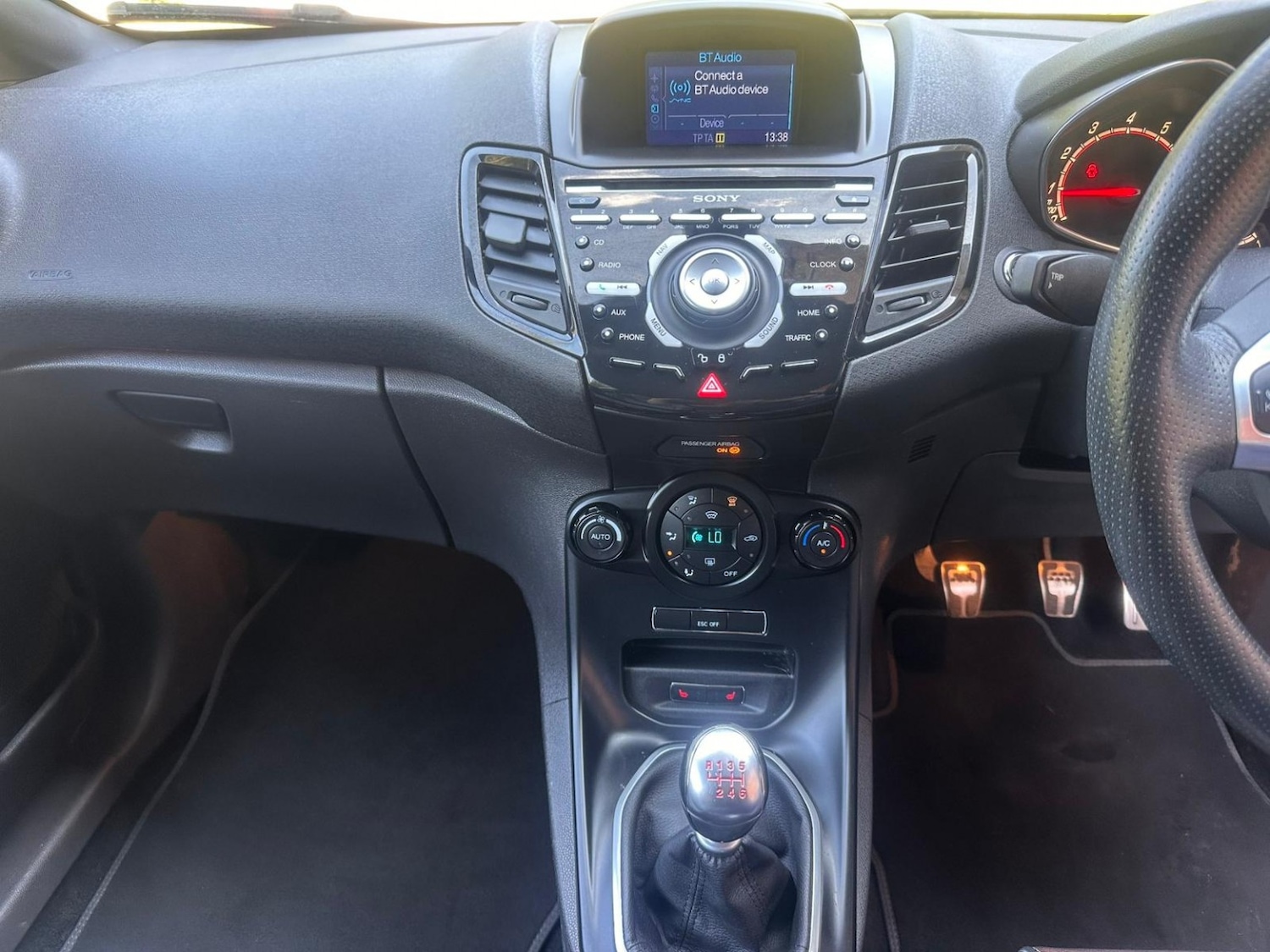 Used Ford Fiesta 2014 for sale - 76347212: Photo 9