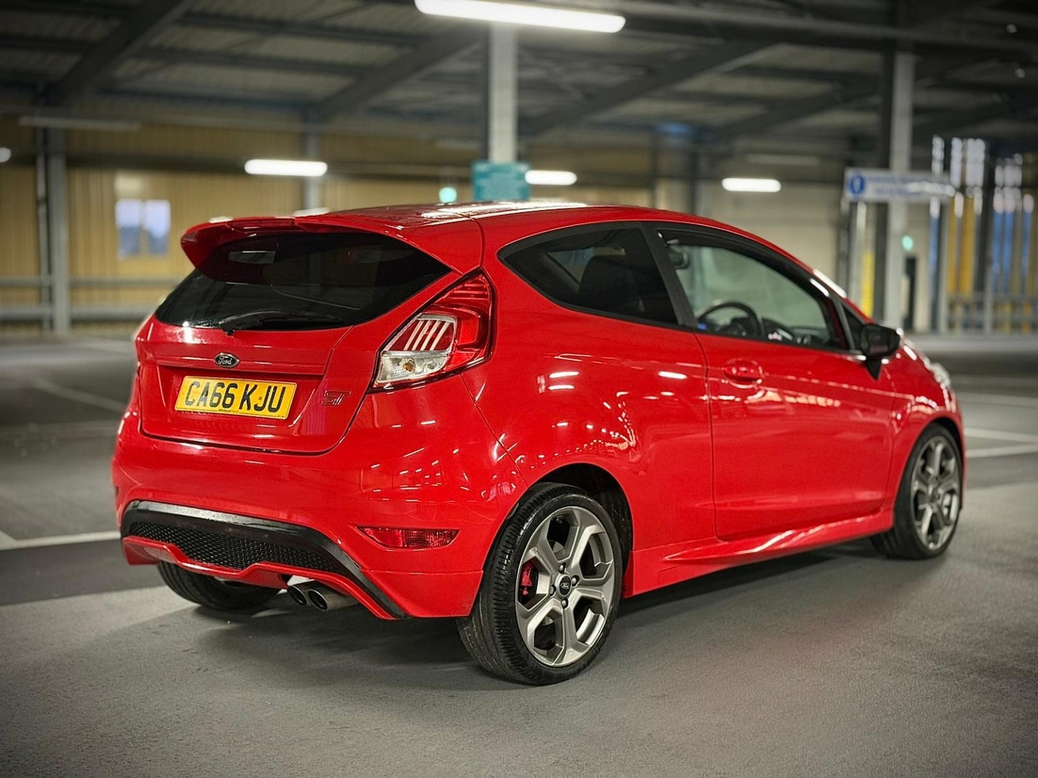 Used Ford Fiesta 2016 for sale - 76719008: Photo 2