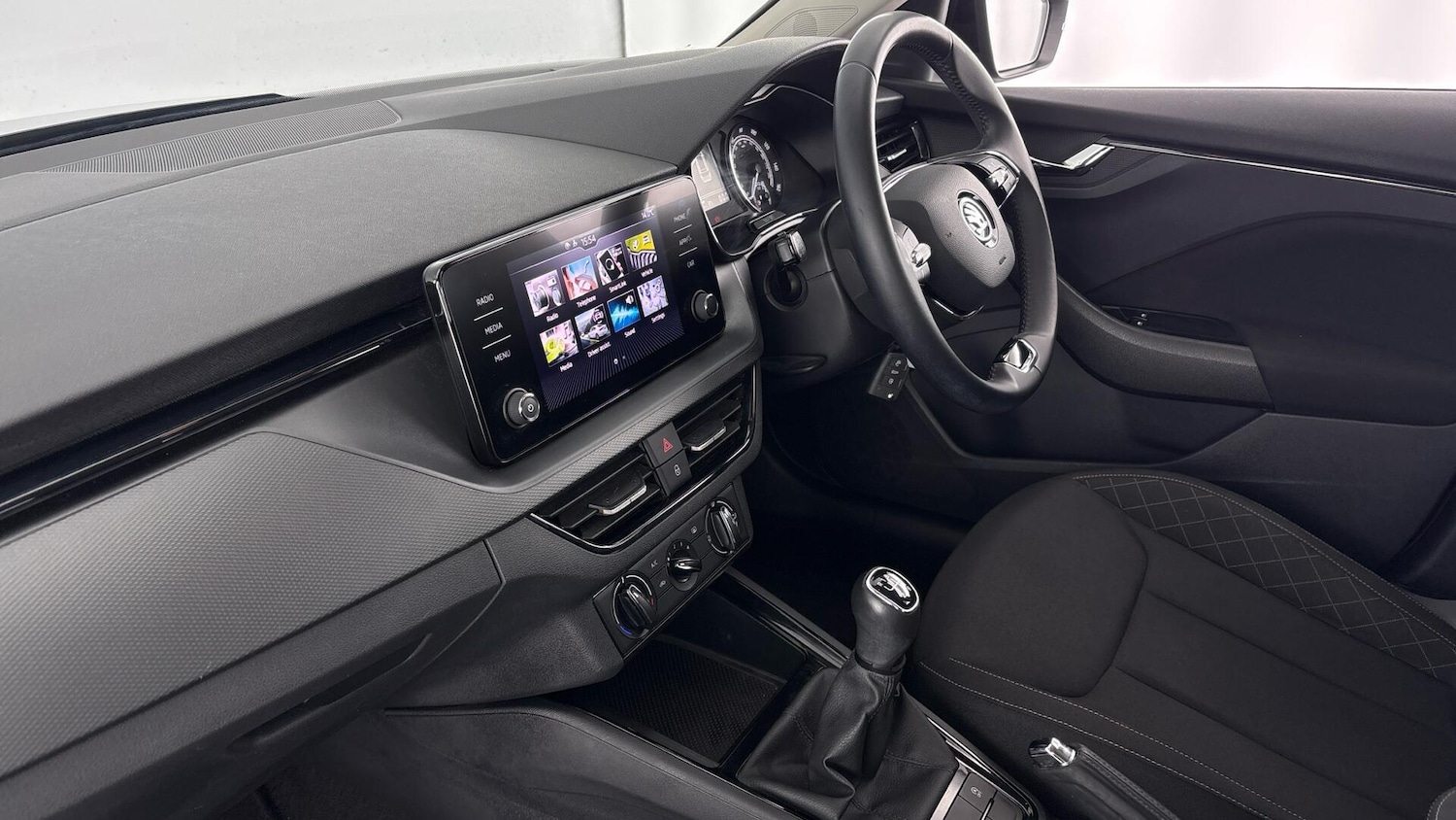 Used Skoda Kamiq 2022 for sale - 77602777: Photo 2