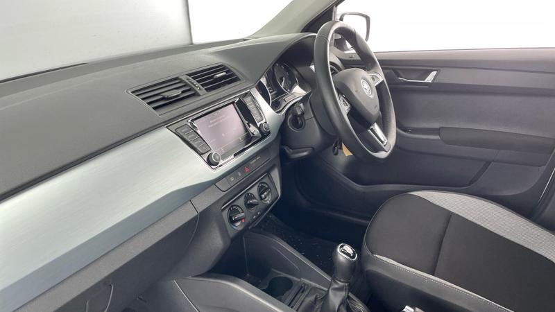 Used Skoda Fabia 2016 for sale - 76703132: Photo 2