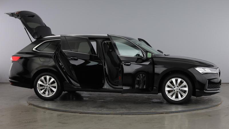 Used Skoda Superb 2024 for sale - 76028251: Photo 11