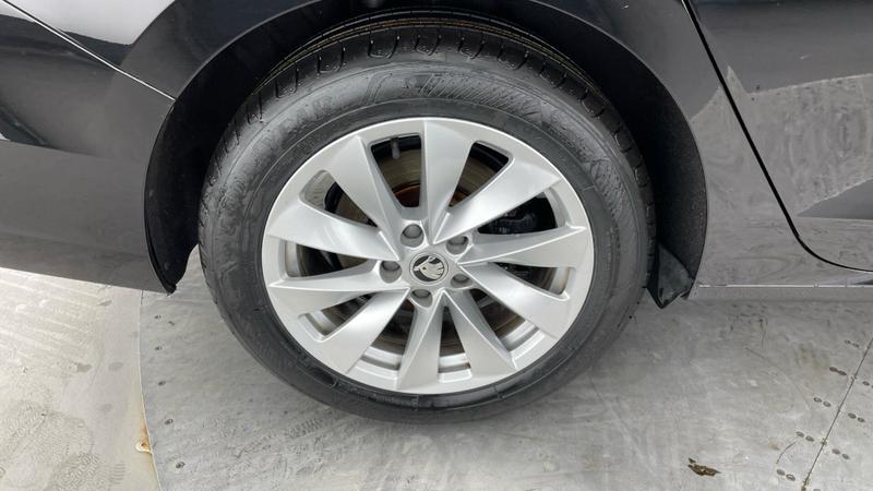 Used Skoda Superb 2024 for sale - 76028251: Photo 30