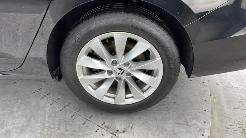 Used Skoda Superb 2024 for sale - 76028251: Photo 39