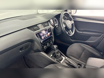 Used Skoda Octavia 2018 for sale - 78267540: Photo