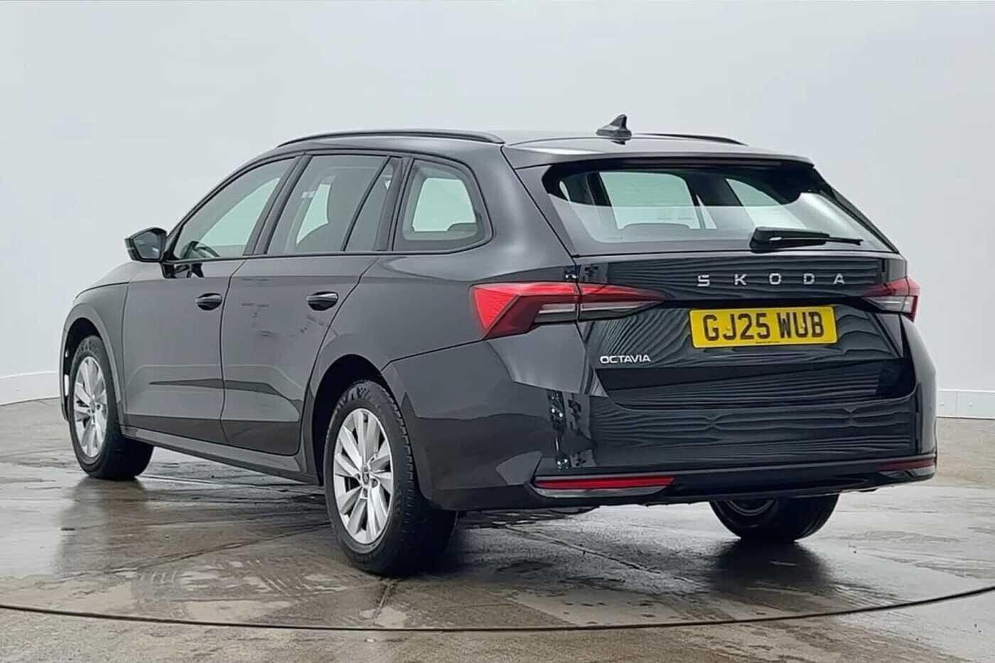 Used Skoda Octavia 2025 for sale - 77650354: Photo 3