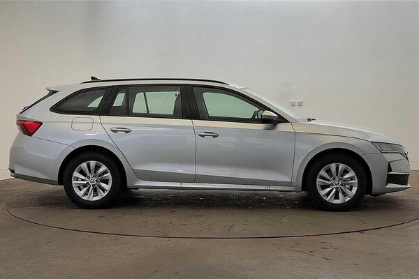 Used Skoda Octavia 2024 for sale - 76277298: Photo 4