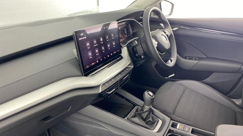 Used Skoda Octavia 2024 for sale - 76782218: Photo 2