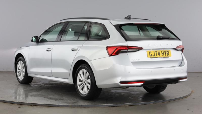 Used Skoda Octavia 2024 for sale - 76782218: Photo 3