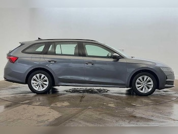 Used Skoda Octavia 2024 for sale - 76611275: Photo