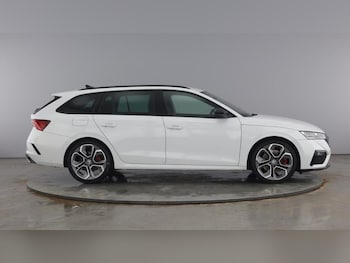 Used Skoda Octavia 2022 for sale - 75792072: Photo