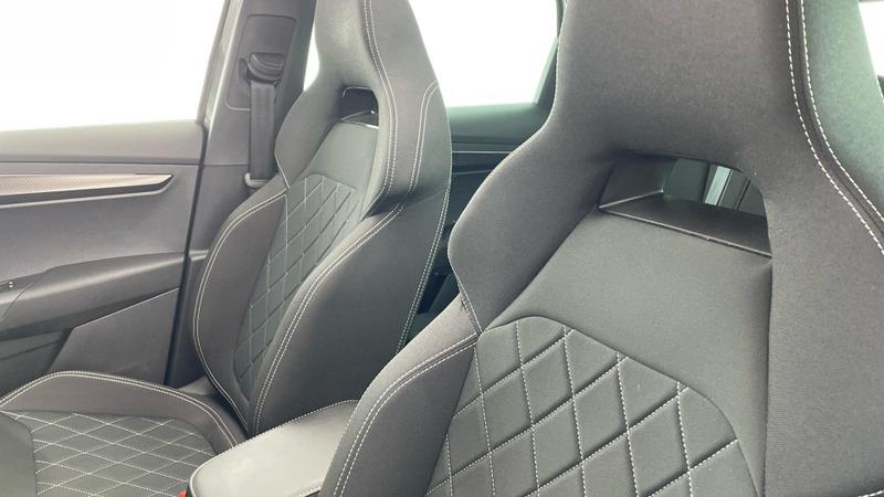 Used Skoda Karoq 2025 for sale - 76703143: Photo 39