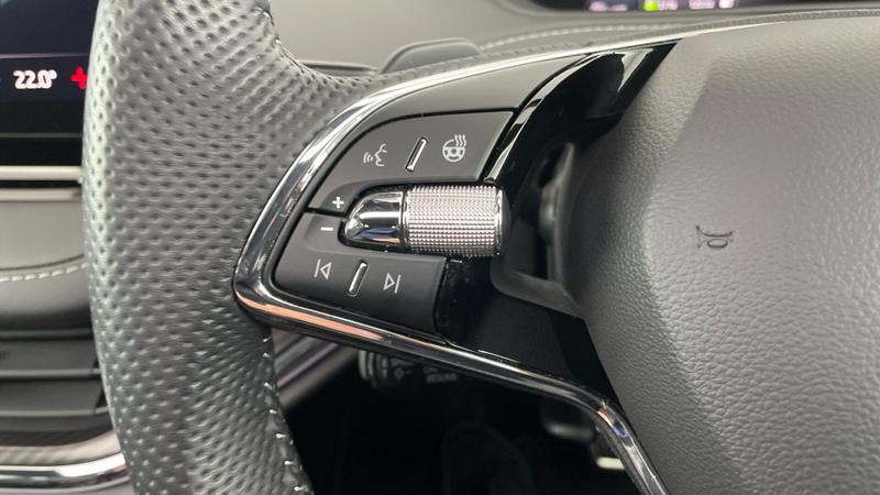 Used Skoda Enyaq 2023 for sale - 76391361: Photo 8