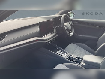 Used Skoda Octavia 2025 for sale - 77504976: Photo