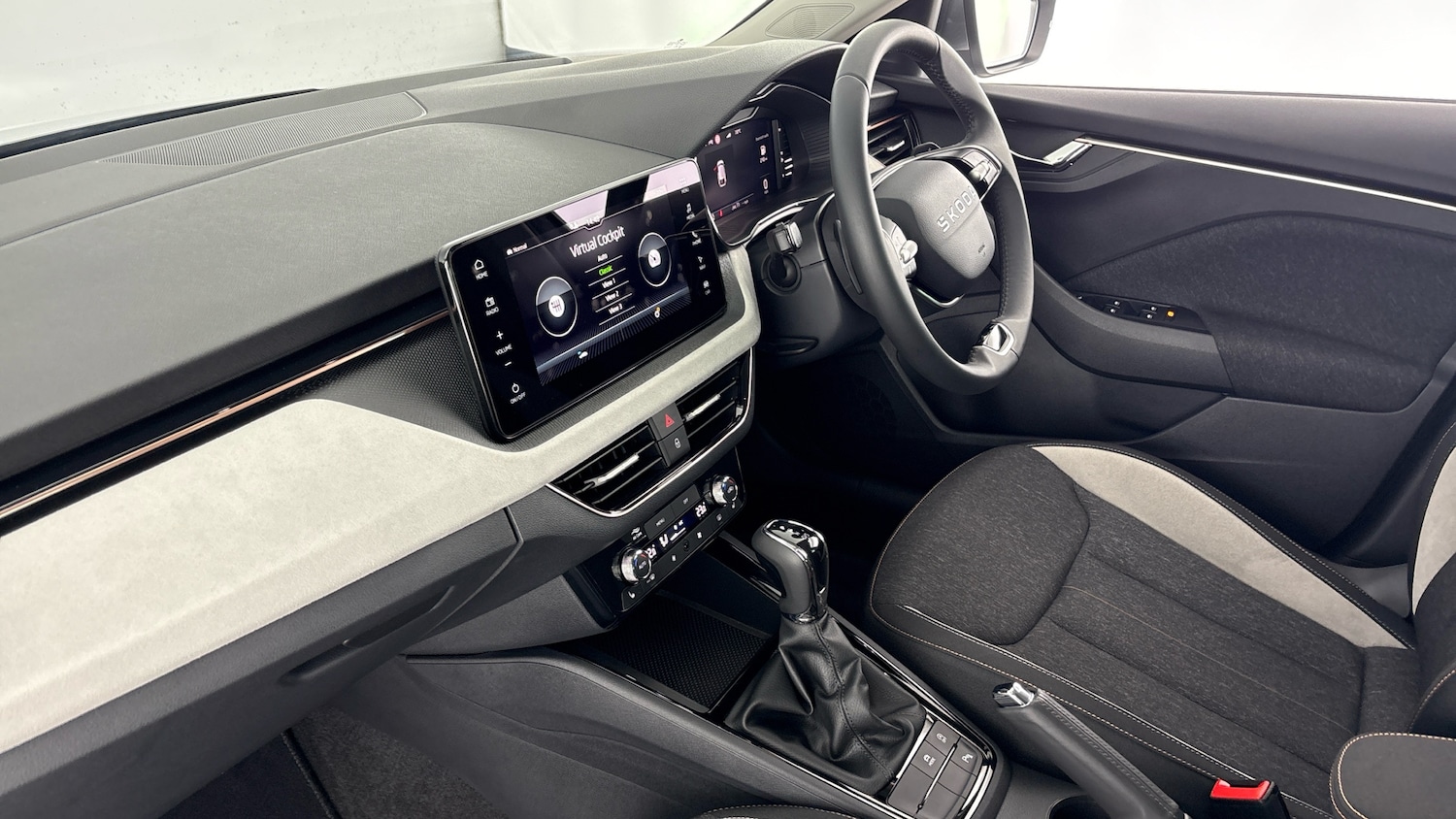 Used Skoda Scala 2025 for sale - 77602775: Photo 2