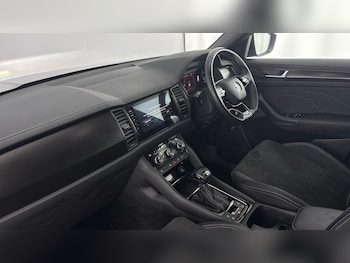 Used Skoda Kodiaq 2023 for sale - 77762909: Photo
