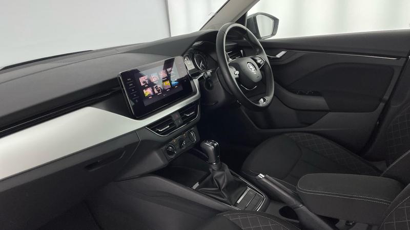 Used Skoda Kamiq 2023 for sale - 76131346: Photo 2