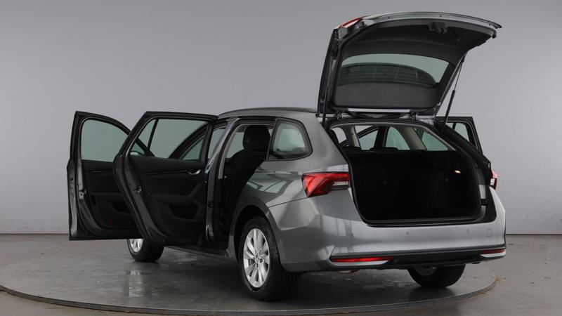 Used Skoda Octavia 2024 for sale - 76782224: Photo 11