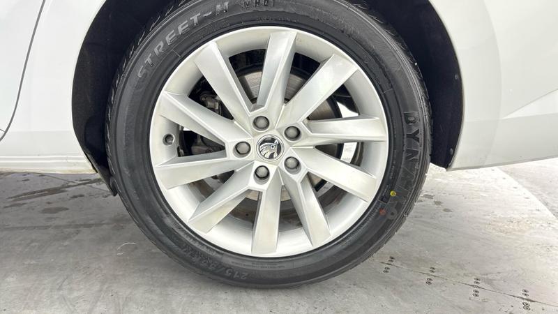 Used Skoda Superb 2024 for sale - 76703146: Photo 38