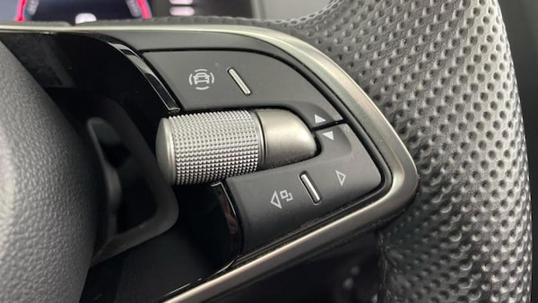 Used Skoda Karoq 2024 for sale - 75517657: Photo 25