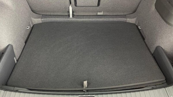 Used Skoda Karoq 2024 for sale - 75517657: Photo 32