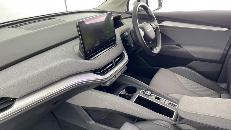 Used Skoda Enyaq 2025 for sale - 75982557: Photo 2