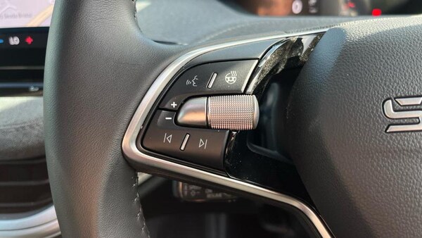 Used Skoda Enyaq 2025 for sale - 75982557: Photo 36