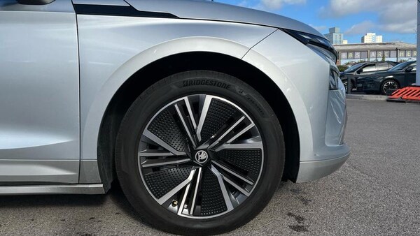 Used Skoda Enyaq 2025 for sale - 75982557: Photo 7