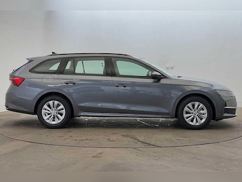 Used Skoda Octavia 2024 for sale - 76008557: Photo
