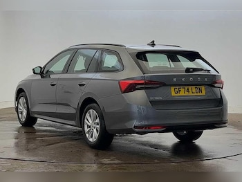 Used Skoda Octavia 2024 for sale - 76273872: Photo 3