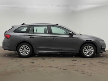 Used Skoda Octavia 2024 for sale - 76222601: Photo
