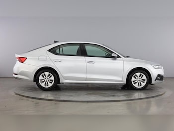 Used Skoda Octavia 2023 for sale - 76117586: Photo