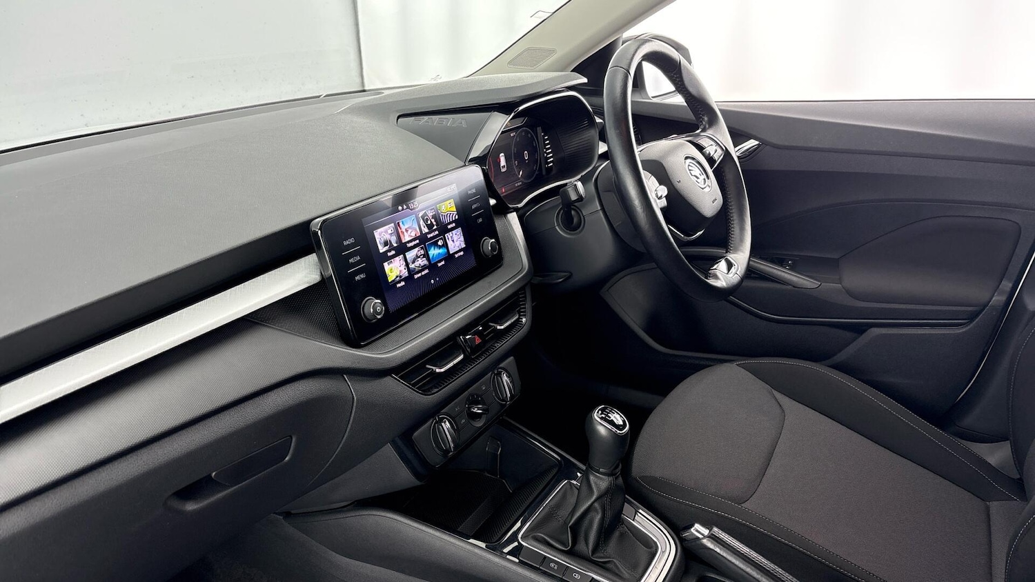 Used Skoda Fabia 2023 for sale - 77602330: Photo 2