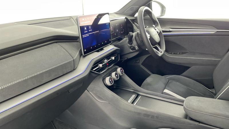 Used Skoda Kodiaq 2025 for sale - 76703142: Photo 2