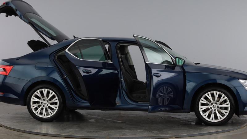 Used Skoda Superb 2023 for sale - 76391363: Photo 10