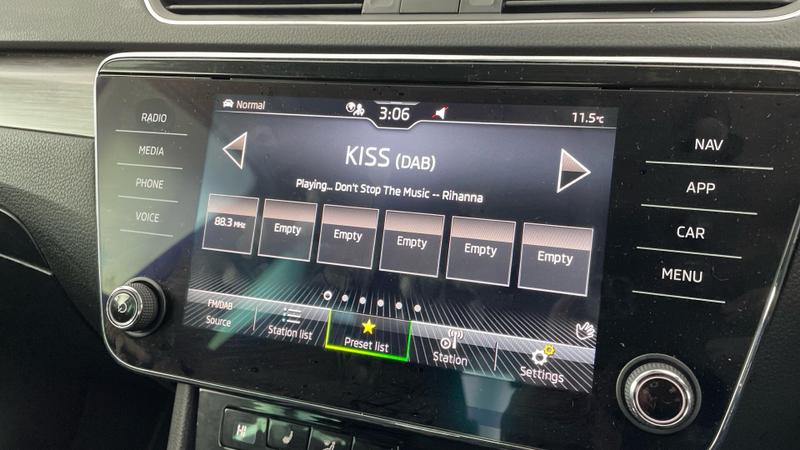 Used Skoda Superb 2023 for sale - 76391363: Photo 16