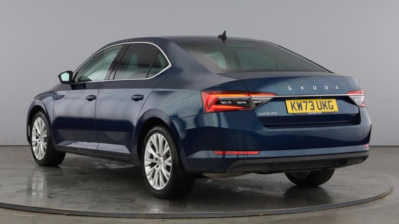 Used Skoda Superb 2023 for sale - 76391363: Photo 3