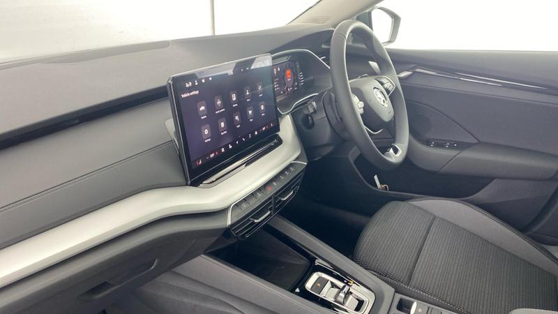 Used Skoda Octavia 2024 for sale - 76782222: Photo 2