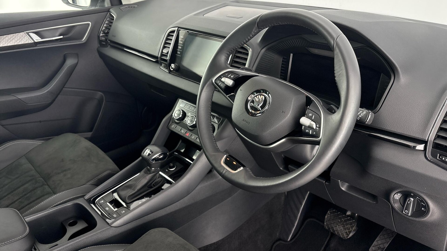 Used Skoda Karoq 2024 for sale - 77504991: Photo 6