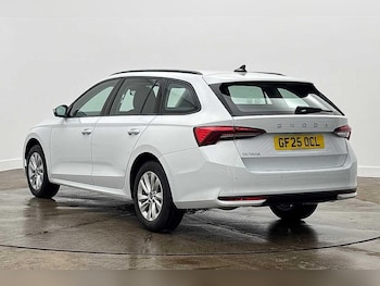 Used Skoda Octavia 2025 for sale - 77890118: Photo