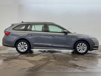 Used Skoda Octavia 2025 for sale - 77340035: Photo