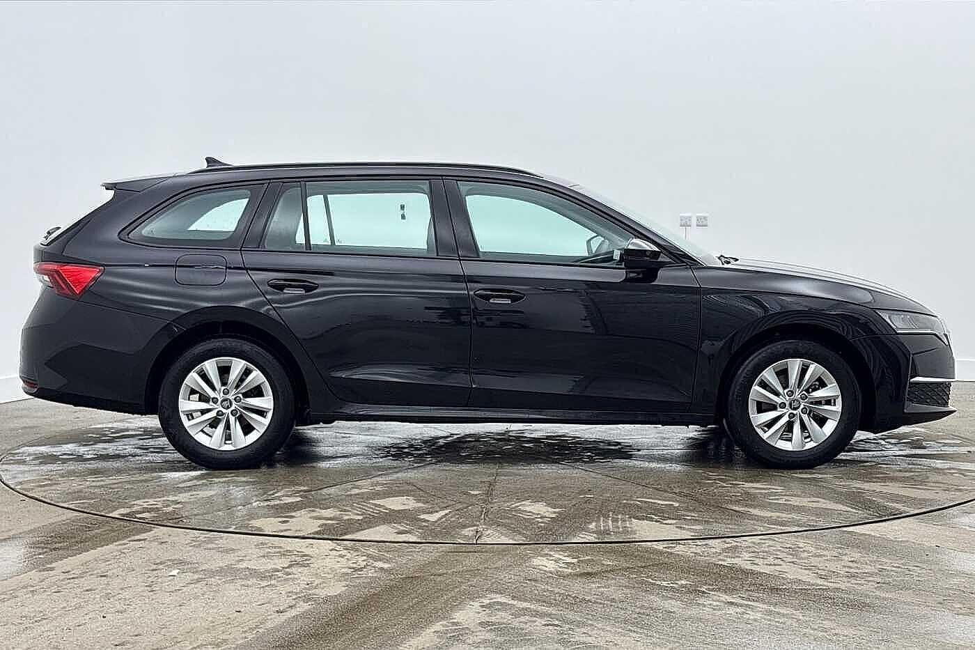 Used Skoda Octavia 2025 for sale - 77650348: Photo 4