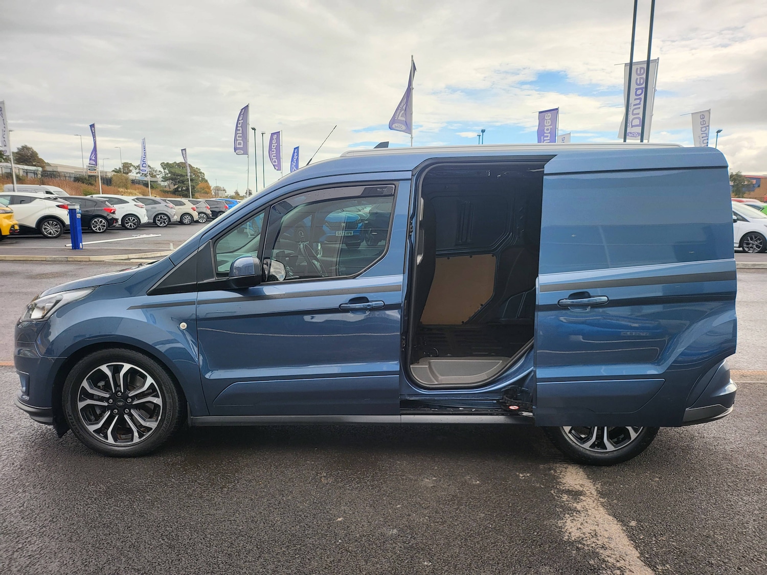 Used Ford Transit Connect 2021 for sale - 76207407: Photo 13