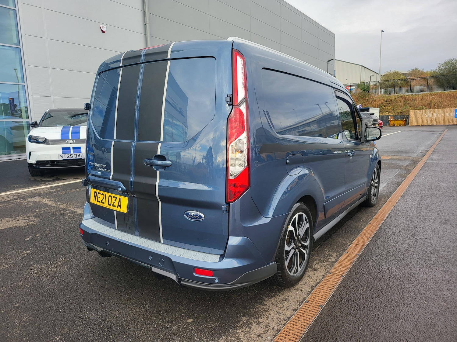 Used Ford Transit Connect 2021 for sale - 76207407: Photo 2
