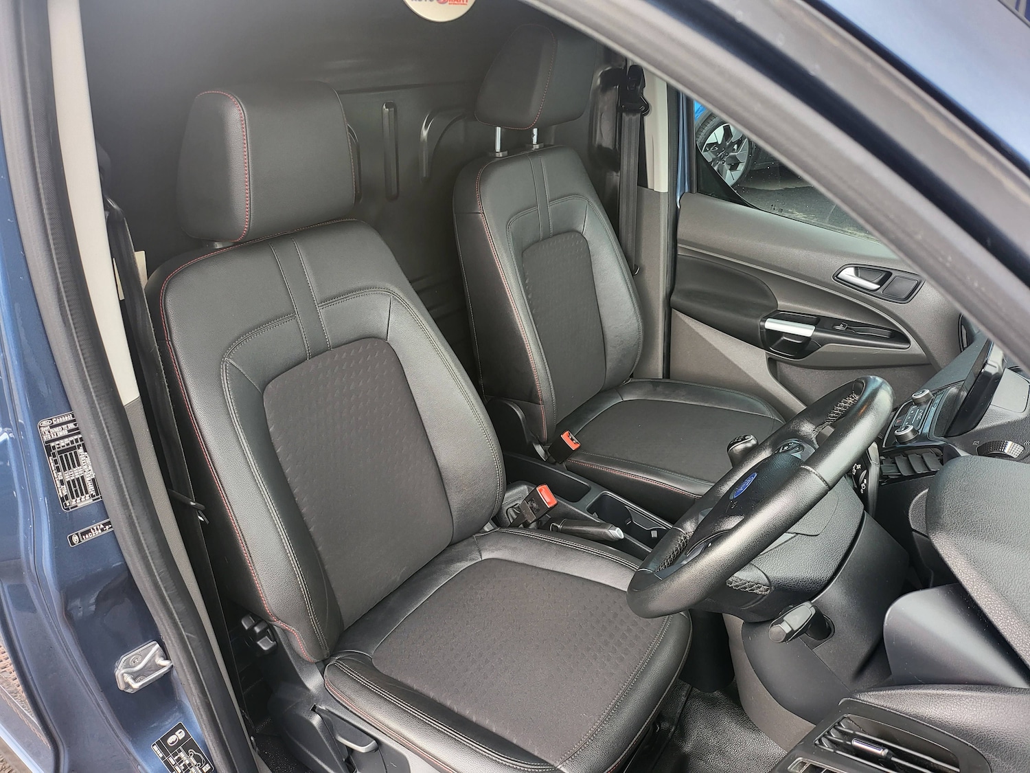 Used Ford Transit Connect 2021 for sale - 76207407: Photo 7