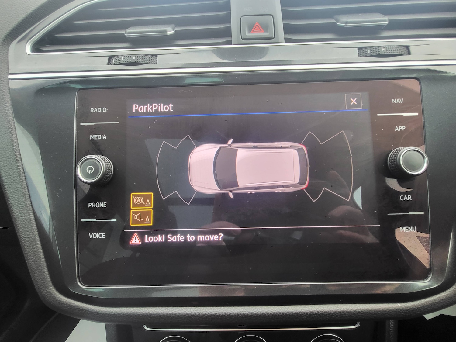 Used Volkswagen Tiguan 2020 for sale - 77702021: Photo 27