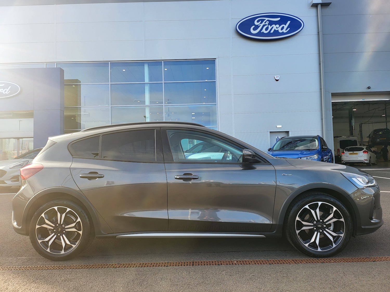 Used Ford Focus 2024 for sale - 76313273: Photo 2
