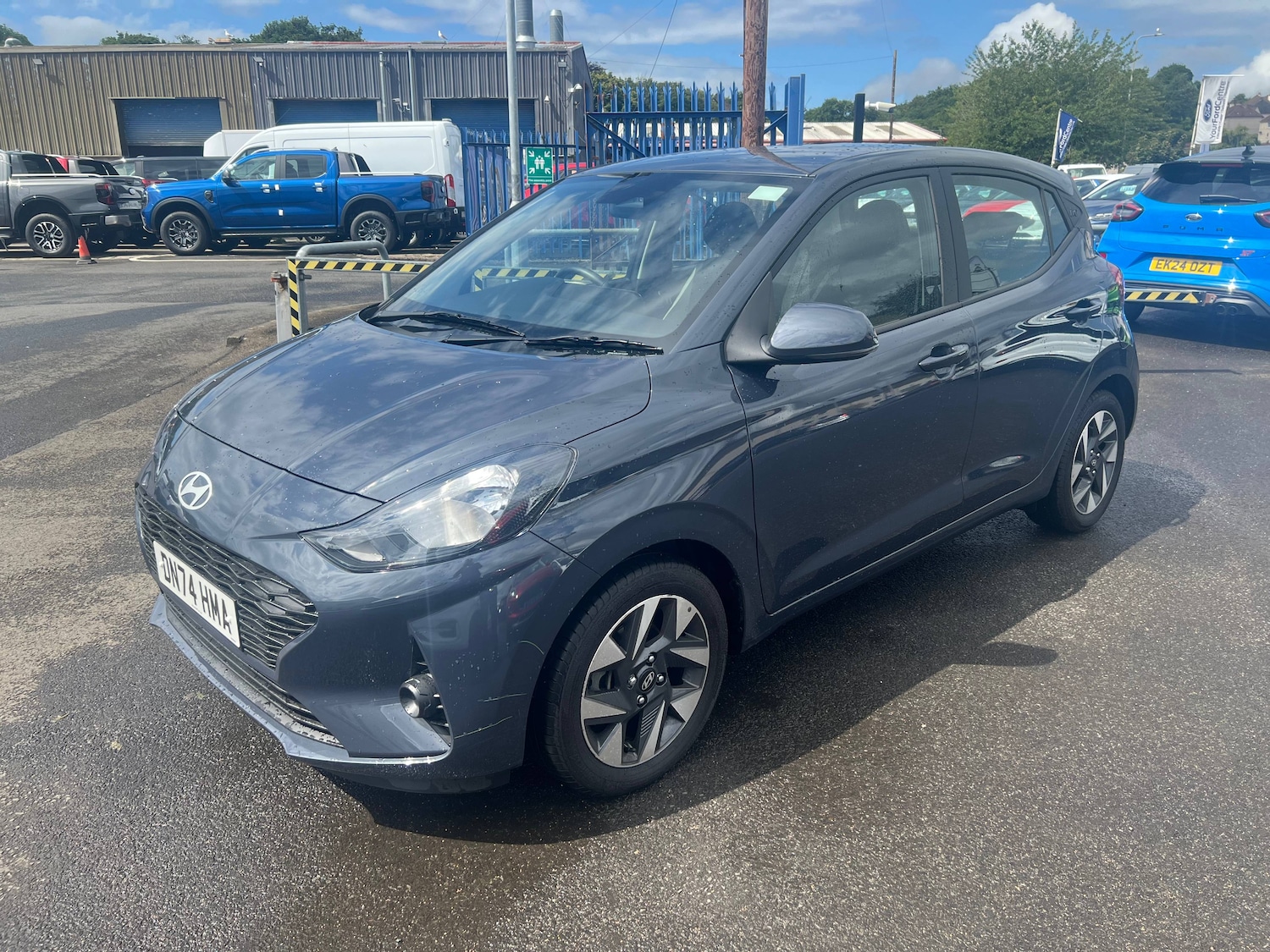 Used Hyundai i10 2024 for sale - 76492350: Photo 3